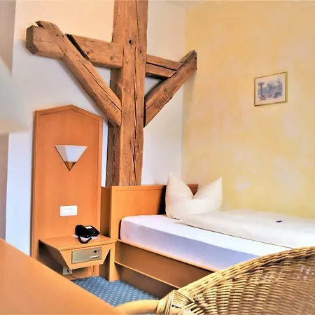 Zum Braeu Hotel 3*