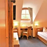 Hotel Zum Braeu Kinding