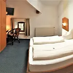 Zum Braeu Hotel 3*