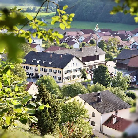 Hotell Zum Braeu 3*