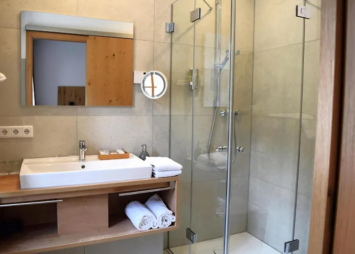 Zum Braeu Hotell 3*
