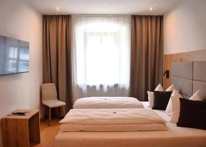 Hotell Zum Braeu 3*